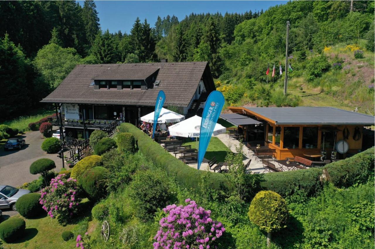 Hotel Haus Petra à Stadtkyll Extérieur photo